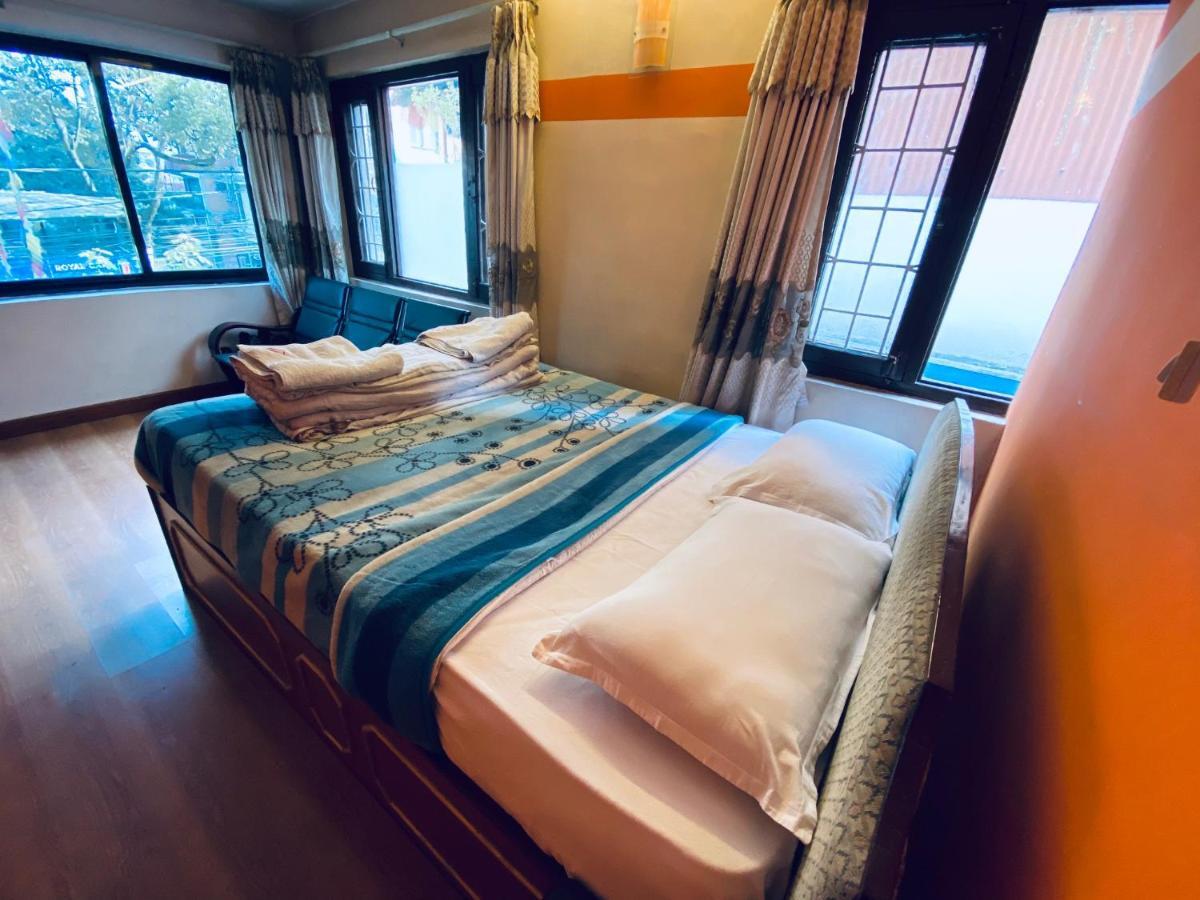 Souvenir Guest House Kathmandu Bagian luar foto